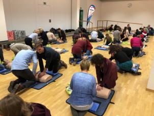 Wichtige Weiterbildung der Lehrpersonen zu „Ersthelfenden“